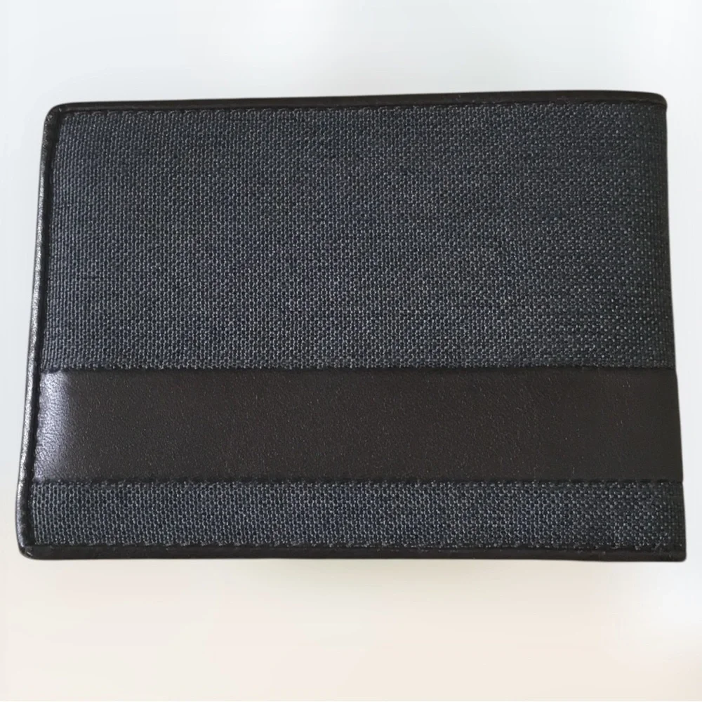 Tumi good preloved
